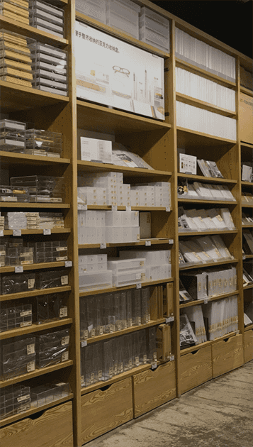 指尖進(jìn)銷(xiāo)存新建商品進(jìn)行掃碼出入庫(kù)